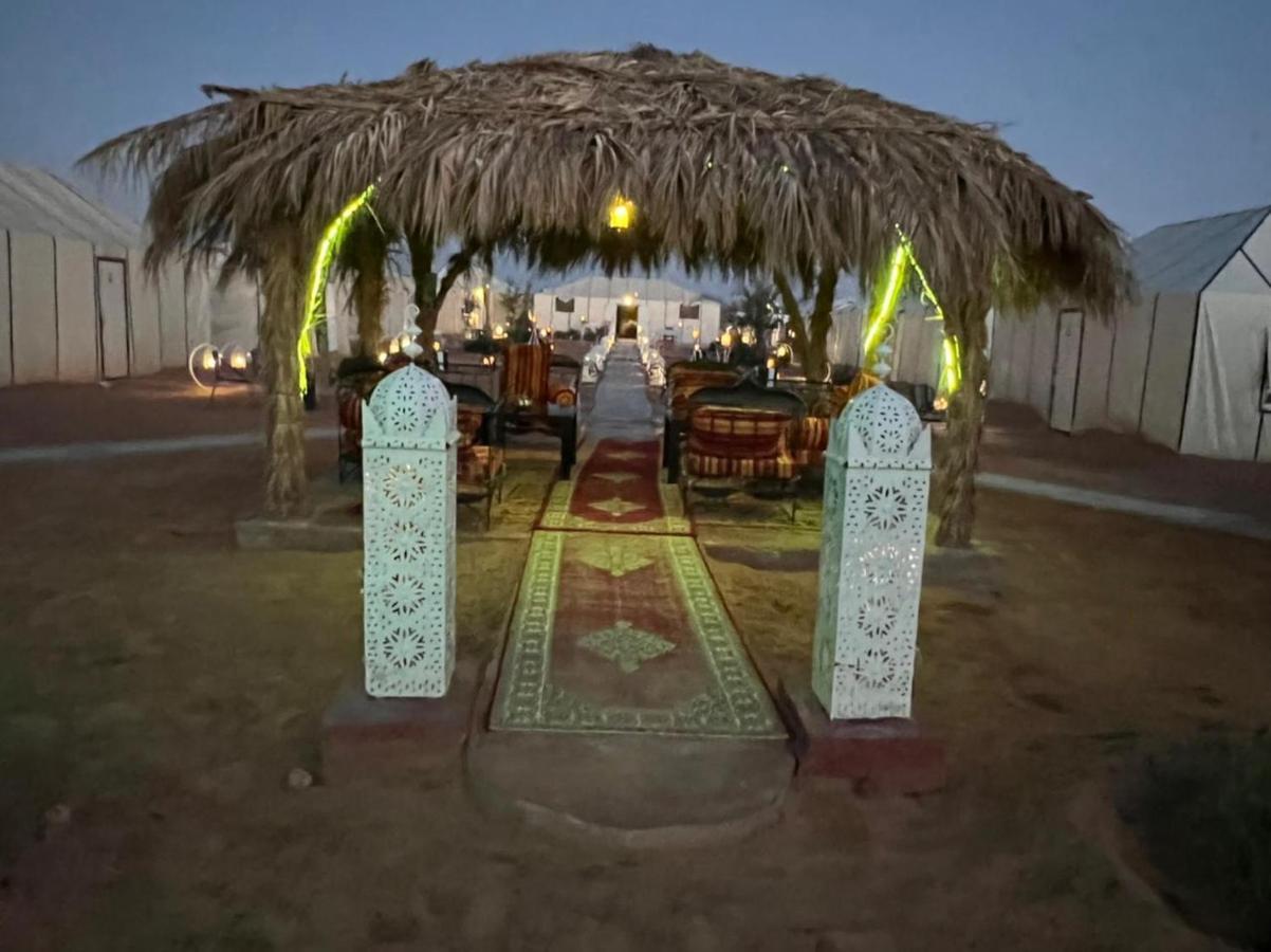 Merzouga Top Luxury Camp Exteriör bild