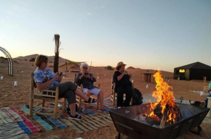 Merzouga Top Luxury Camp Exteriör bild
