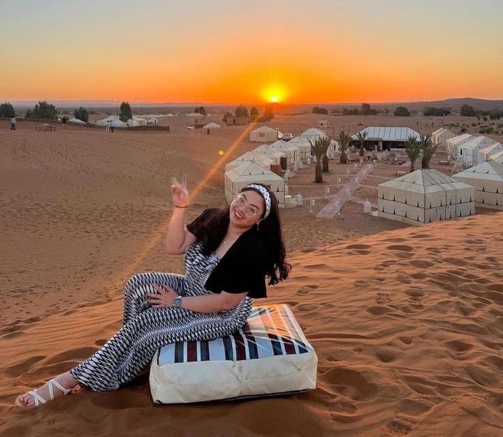 Merzouga Top Luxury Camp Exteriör bild